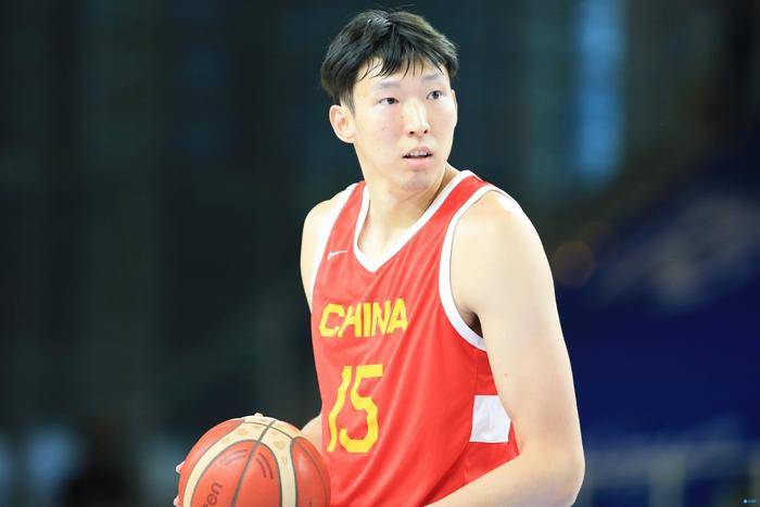 原著作者严歌苓曾表示：;梅晓鸥需要一个非常天才的演员来演，得知白百何将出演时顿觉;松了一口气，片场对戏时，导演李少红、演员吴刚、黄觉也一致赞其表演;有灵性，将梅晓鸥的隐忍和脆弱表现得十分动人